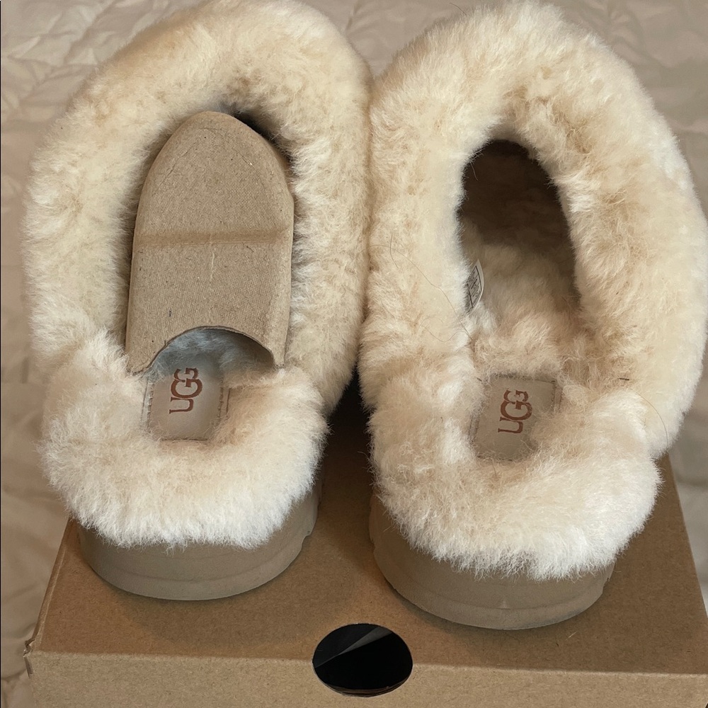 UGG Tan and Cream Disquette Sheepskin Slippers - Picture 3 of 6